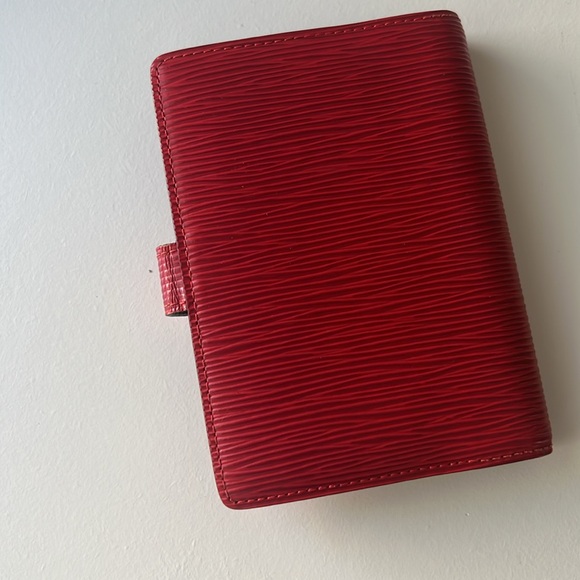 Louis Vuitton Red Agenda Cover with 2025 Insert - Picture 6 of 7